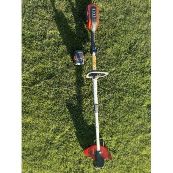 ŽOLIAPJOVĖ AKUMULIATORINĖ HUSQVARNA 215IL SU BATERIJA (24h -20€)